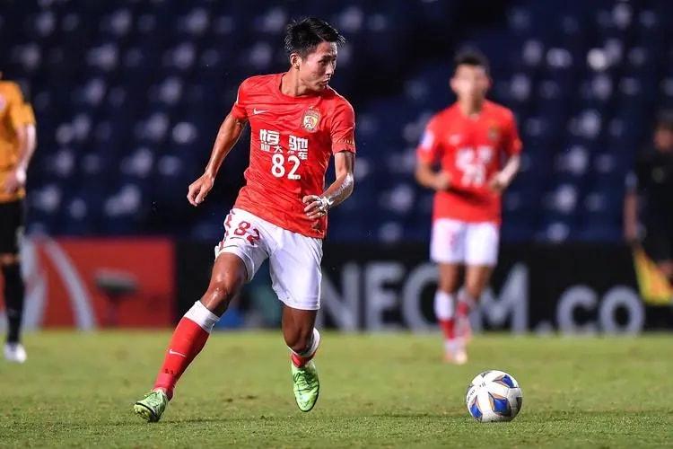 NBA季后赛冲刺阶段走向成谜，广州队临场应变，质疑声仍在，轮换策略成焦点的简单介绍