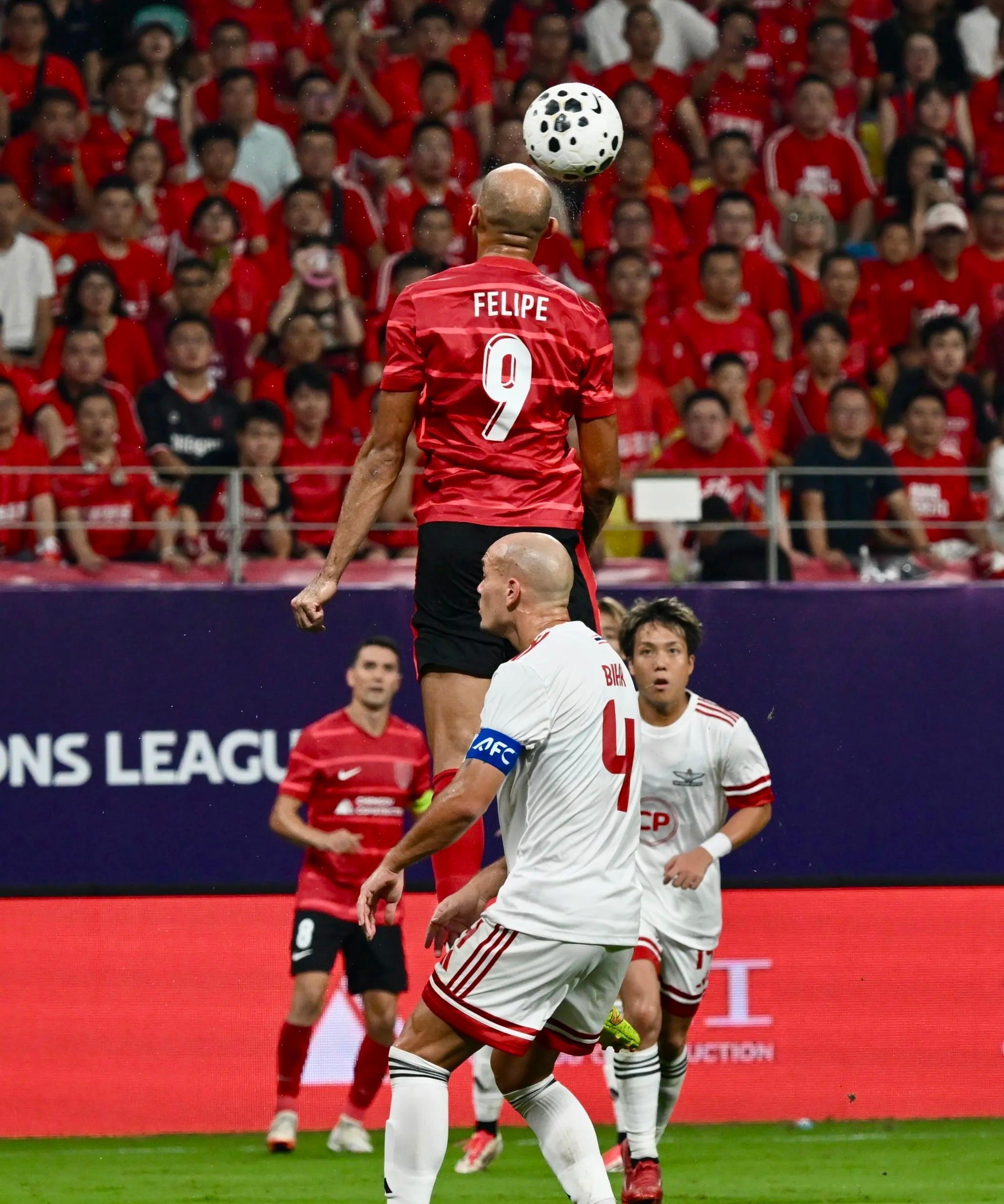 赛前中超传出新动向，拜仁慕尼黑再遭质疑，管理层表态：引发热议，资深球员宣示担当的简单介绍-体育竞猜